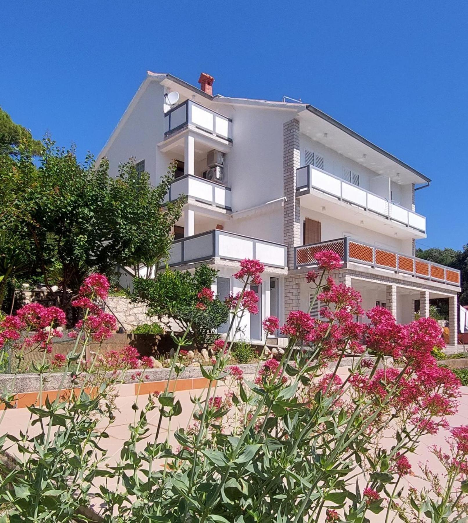 Milijana Apartments Rab Раб Екстериор снимка